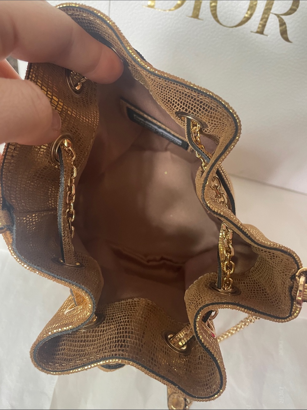 Authentic Gianni Chiarini Gold Chain Accent Bucket Bag Luxury Shoulder Crossbody - Picture 6 of 14